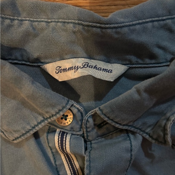 Tommy Bahama Casual Blue Button-Down Shirt - Picture 3 of 6